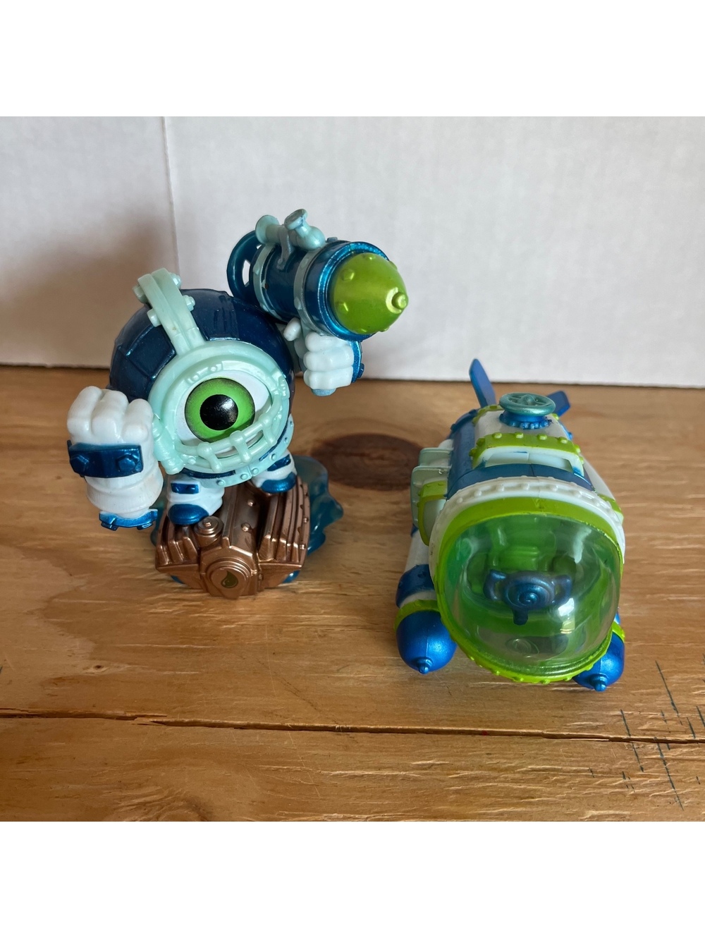 Skylanders Superchargers Character & Vehicle Lot - Dive Clops & Dive Bomber